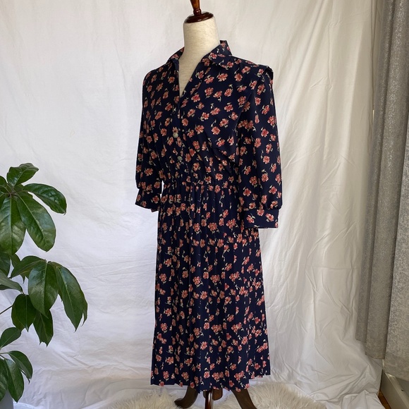 Vintage 3/4 Sleeve Midi Dress w/ Elastic Waist - Picture 3 of 10